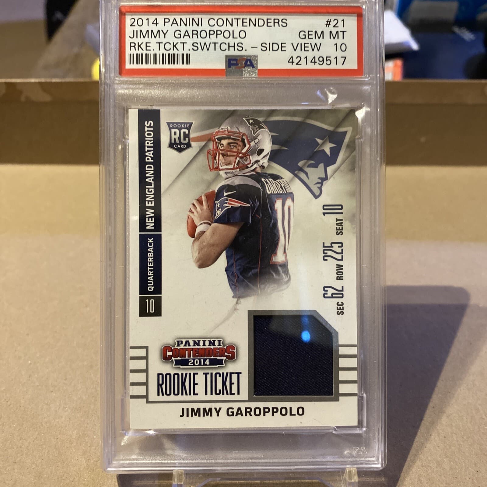 Jimmy Garoppolo Panini Contenders Rookie Ticket Swatches #21 Side View