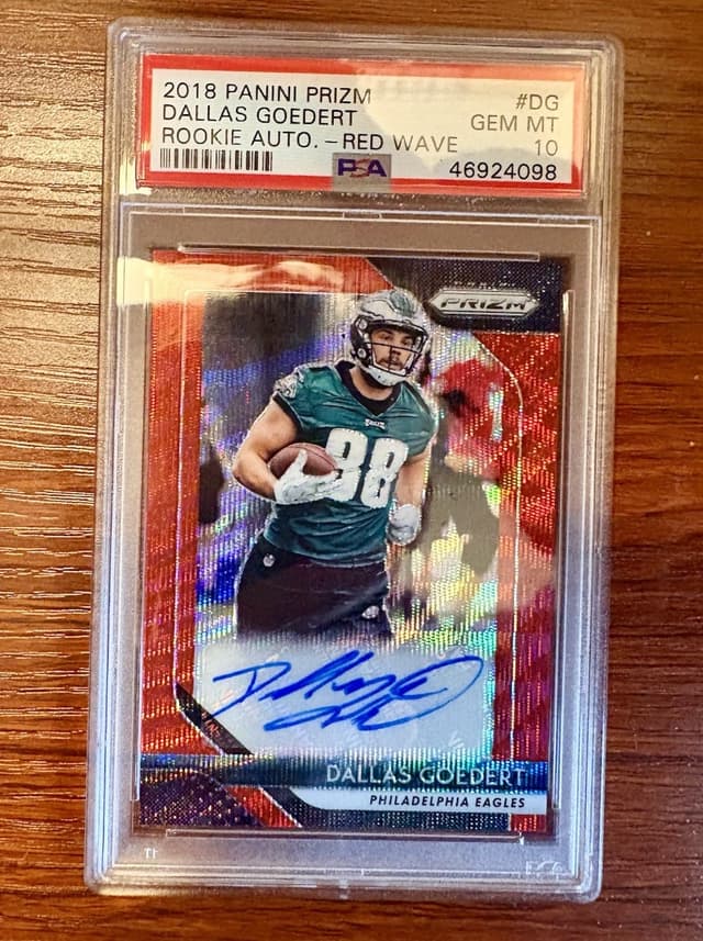 Dallas Goedert Panini Prizm Rookie Autographs #DG Red Wave