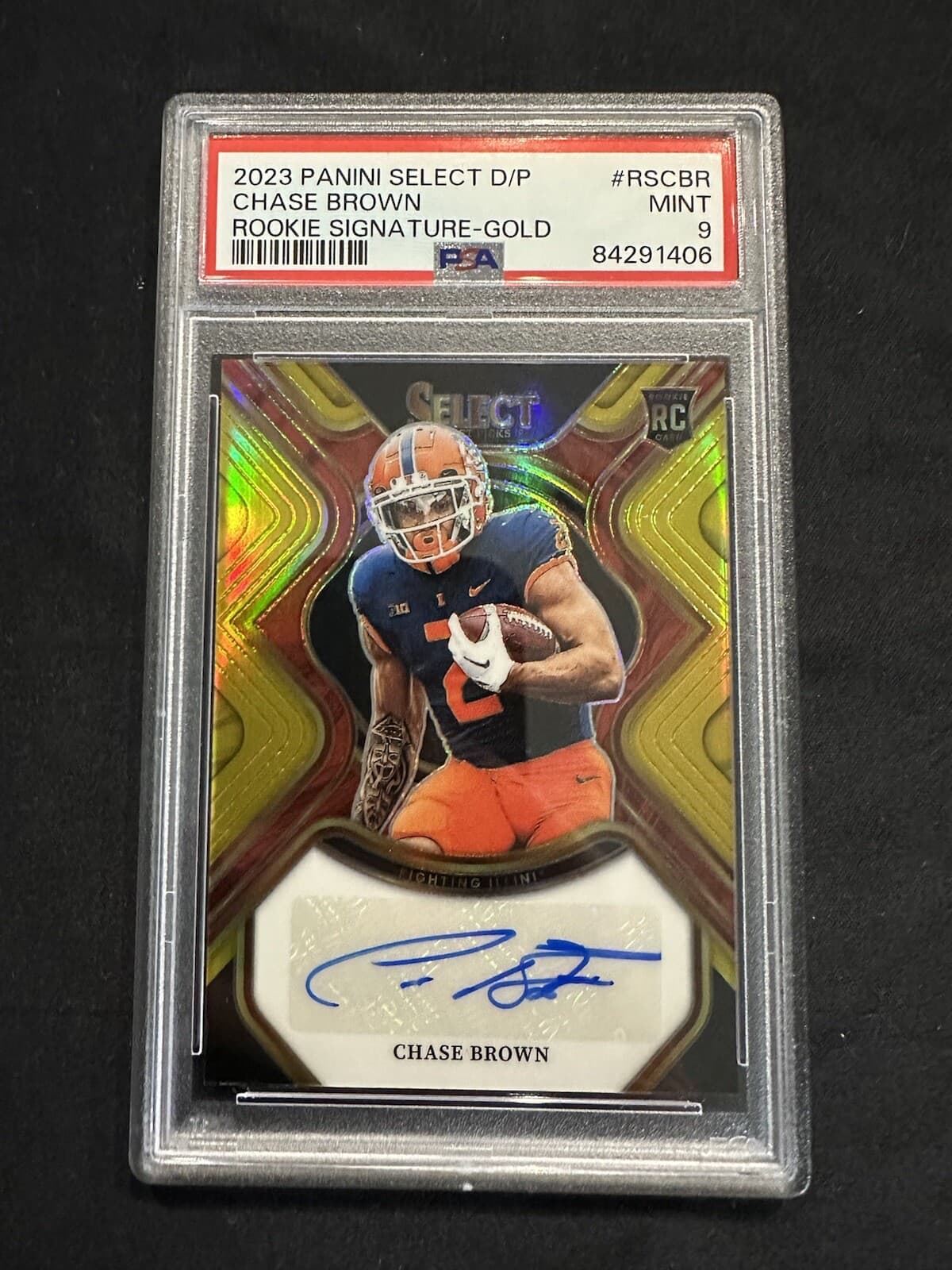 Chase Brown Panini Select Draft Picks Rookie Signatures #RSCBR Gold