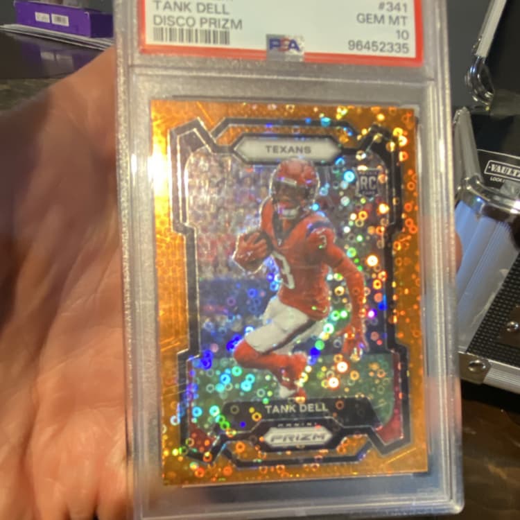 Tank Dell card image