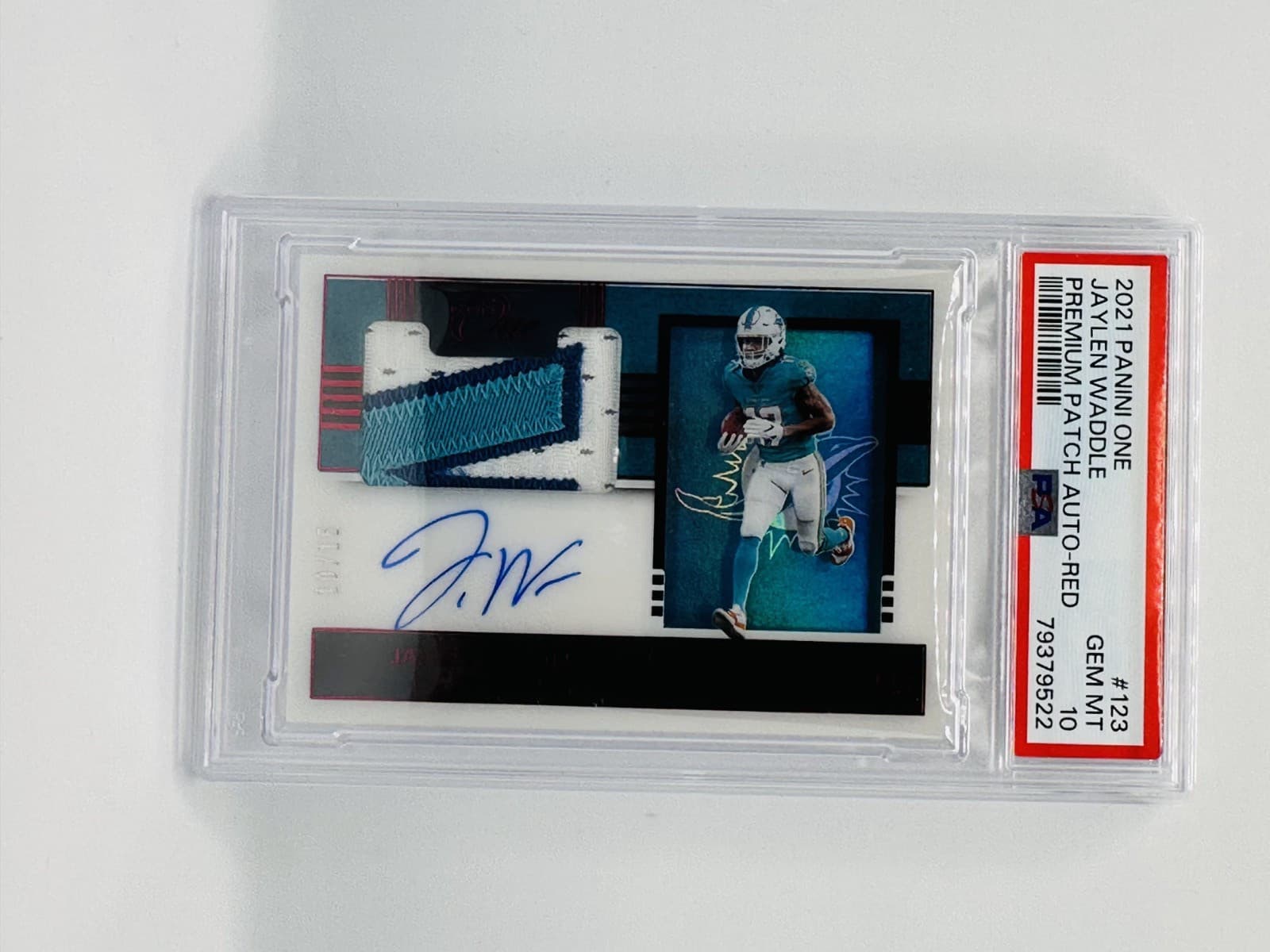 Jaylen Waddle Panini One #123 Premium Patch Autograph-Red