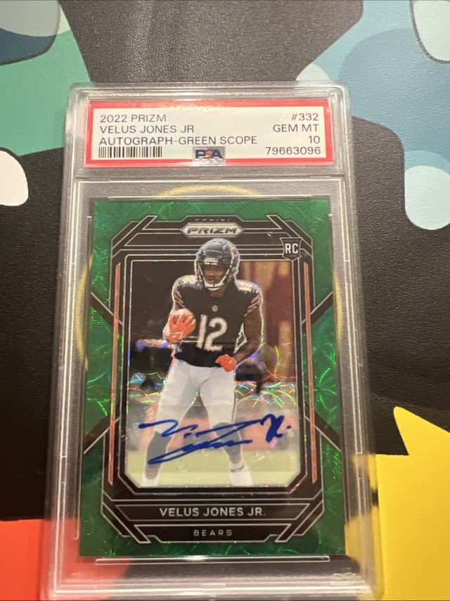 Velus Jones Jr. Panini Prizm #332 Autograph-Green Scope