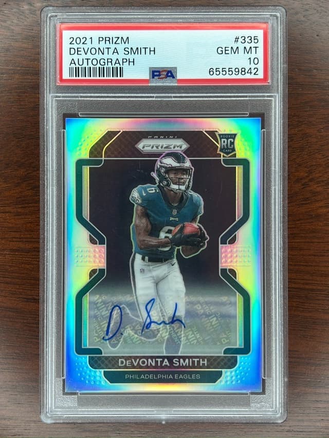 DeVonta Smith Panini Prizm #335 Autograph