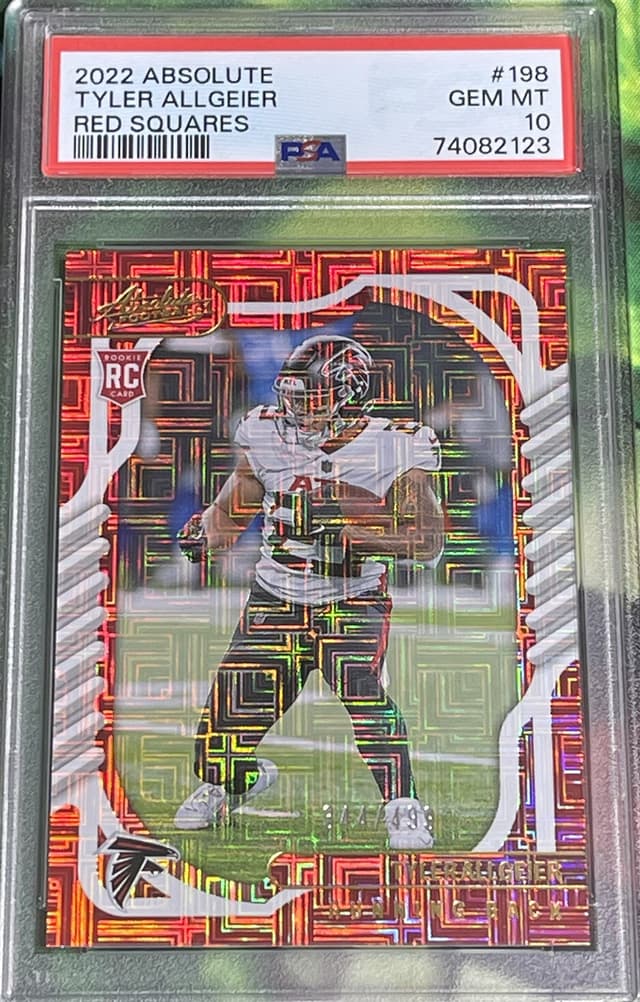 Tyler Allgeier Panini Absolute #198 Red Squares