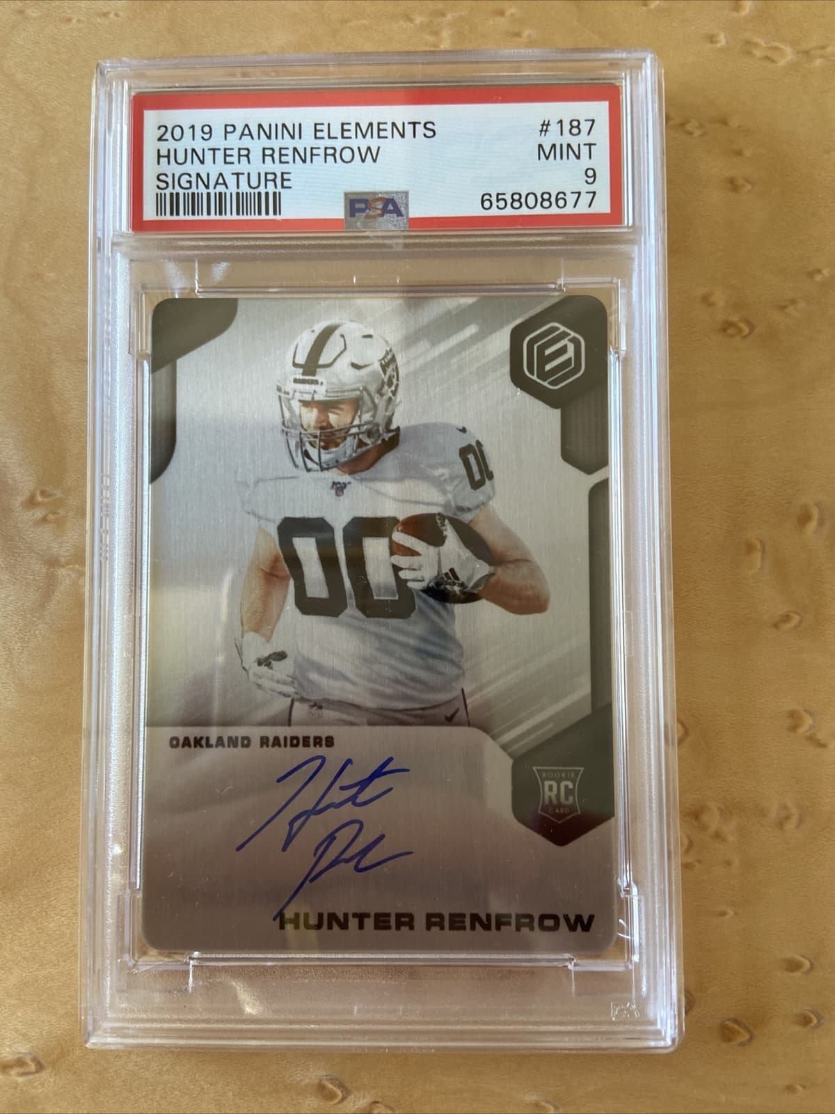 Hunter Renfrow Panini Elements #187 Signature