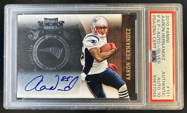 Aaron Hernandez Panini Plates & Patches #101 Autograph-Silver