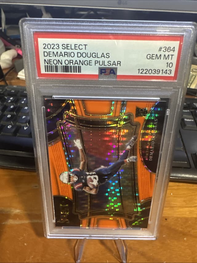 Demario Douglas Panini Select #364 Neon Orange Pulsar