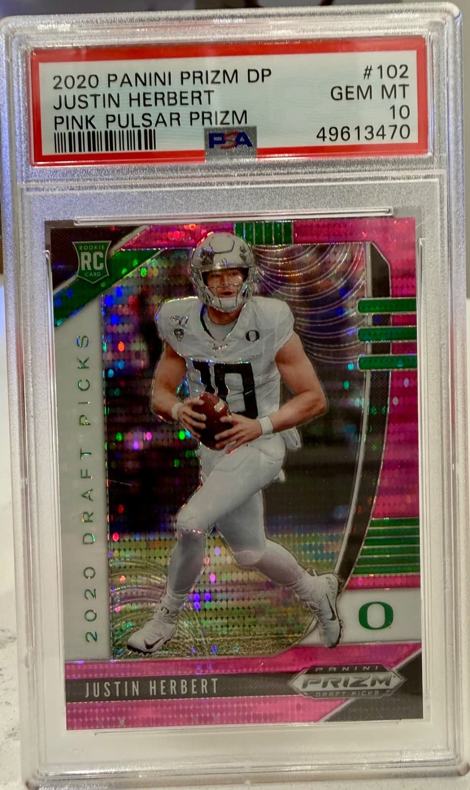 Justin Herbert Panini Prizm Draft Picks #102 Pink Pulsar Prizm