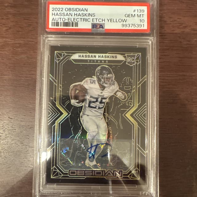 Hassan Haskins Panini Obsidian #139 Autograph-Electric Etch Yellow